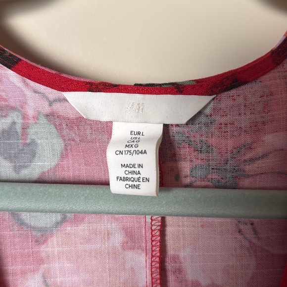 NWOT H&M Large Red Floral Long Sleeve Dress Deep V-neck MIDI - Picture 6 of 8